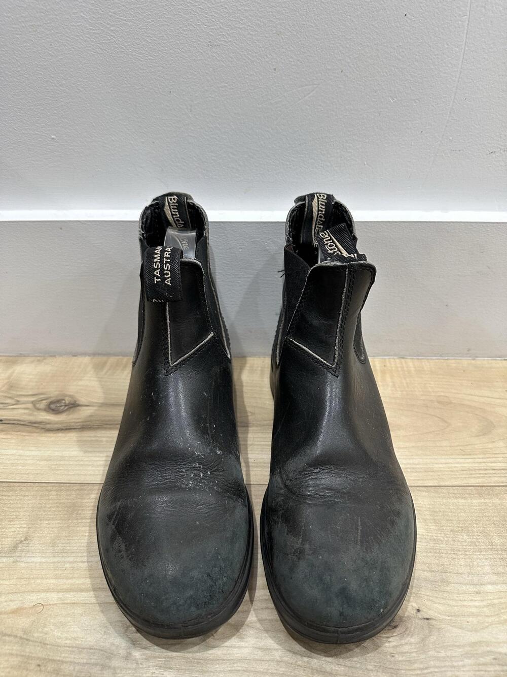 Blundstone Boots Mens Size 6 Black Leather Chelsea Ankle Slip Resistant Shoes